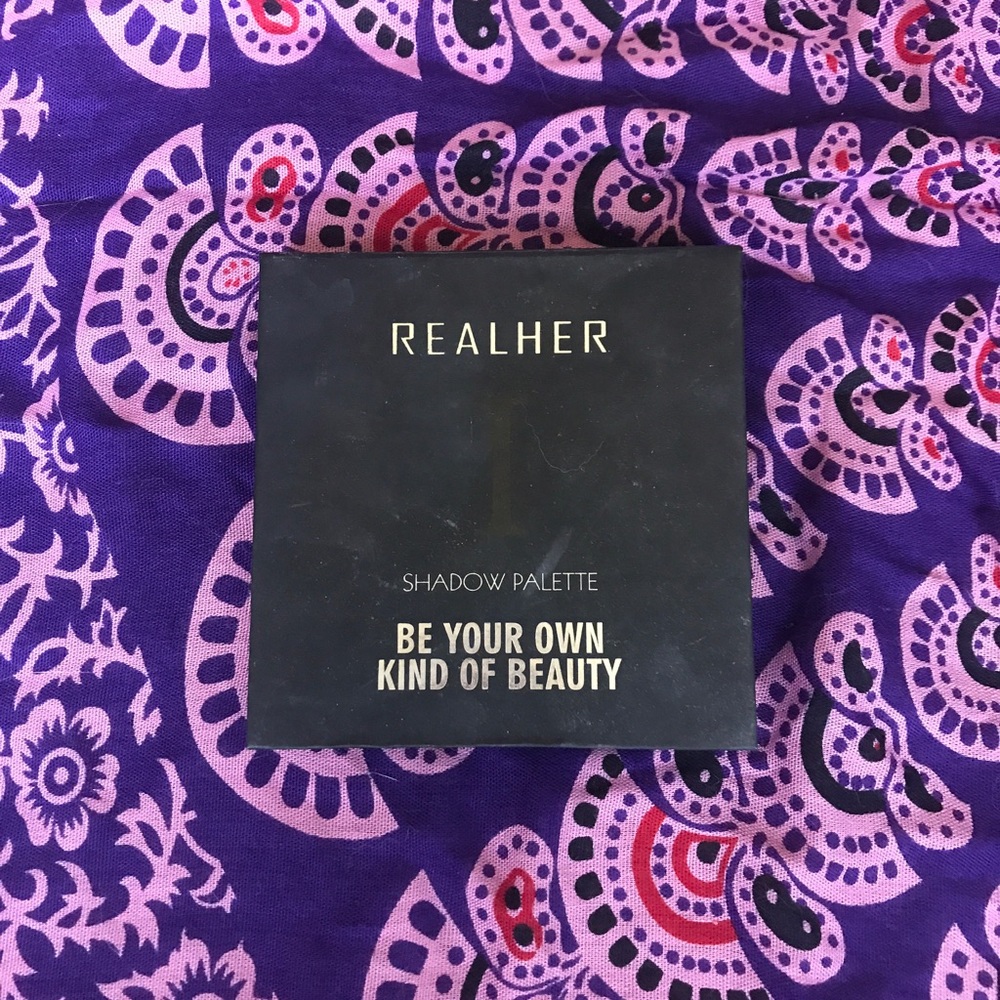Real Her vol. 1 eyeshadow palette